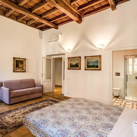 Apartment Dimension Trevi Rom
